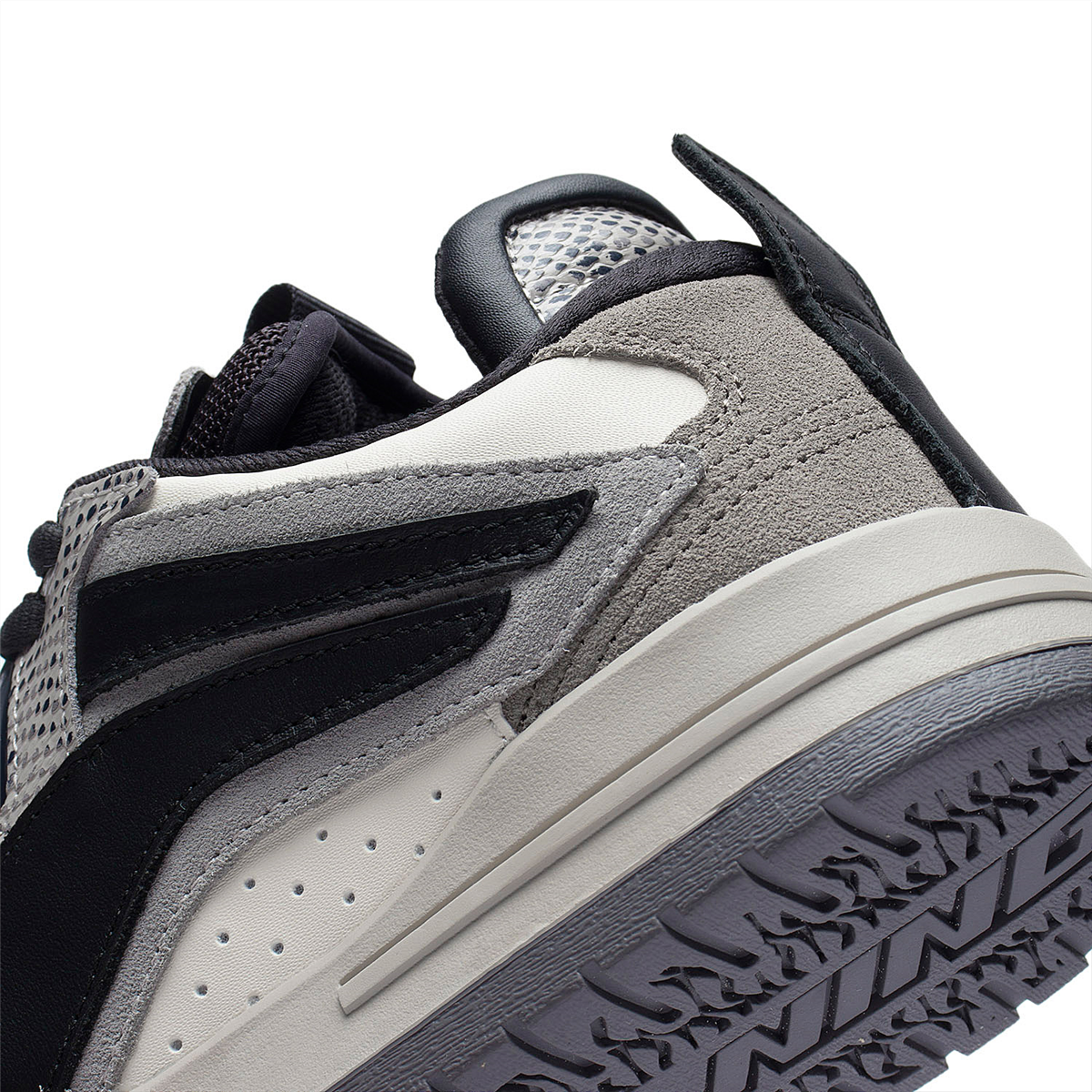 Herren Skate Sneaker "Only Me" Special Edition - AECS049-3 48 1/3 -US 14 - 310